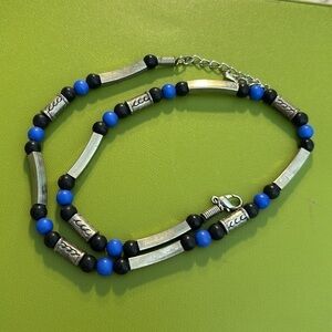 Men’s silver blue and black necklace